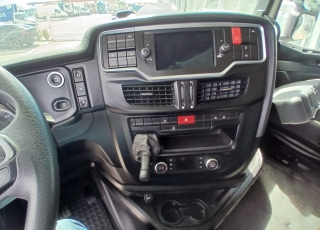 Tractor unit IVECO AS440S46TP S-WAY