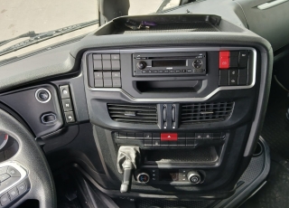 Tractor unit IVECO AS440S46TP S-WAY