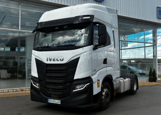 Tractor unit IVECO AS440S46TP S-WAY
