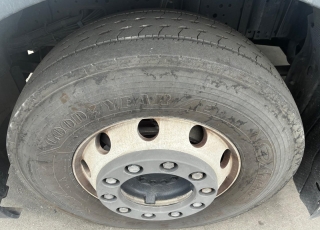 Tractor unit IVECO AS440S46TP S-WAY