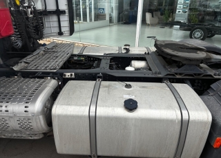 Tractor unit IVECO AS440S46TP S-WAY