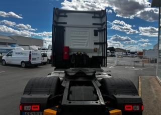 Tractor unit IVECO AS440S46TP S-WAY