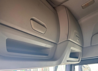 Tractor unit IVECO AS440S49TP S-WAY