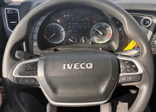 Tractor unit IVECO AS440S49TP S-WAY
