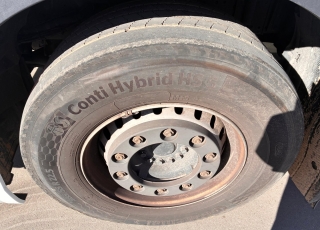 Tractor unit IVECO AS440S51TP S-WAY