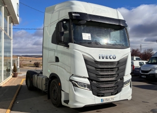 Tractor unit IVECO AS440S51TP S-WAY