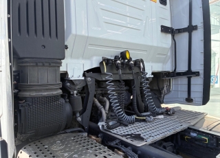 Tractor unit IVECO AS440S51TP S-WAY