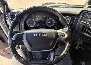 Tractor unit IVECO AS440S51TP S-WAY