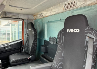 Cabeza tractora IVECO AD440S42TP, 
,  Euro6, 
Automática con intarder, 
Del año 2016, 
Con 740.011Km.
Neumáticos 315/70R22.5