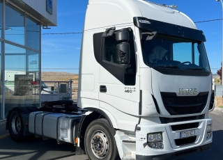 Tractor unit IVECO AS440S46TP, HiWay, Euro6, 2014, 897.000km.