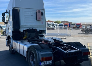 Tractor unit IVECO AS440S46TP, HiWay, Euro6, 2014, 897.000km.