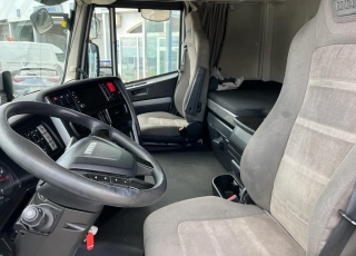 Cabeza tractora IVECO AS440S46TP, 
Hi Way EVO, 
Euro6, 
Automática con intarder, 
Del año 2017, 
Con 597.544km.
Neumáticos 315/70R22.5 y 315/70R22.5  Precio 36.900€+IVA, con tractora reacondicionada y con 6 meses de garantía de cadena cinemática.