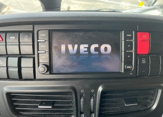 Cabeza tractora IVECO AS440S46TP, 
Hi Way EVO, 
Euro6, 
Automática con intarder, 
Del año 2017, 
Con 656.962km.
Neumáticos 365/55R22.5 y 315/70R22.5  Precio 27.500€+IVA, con tractora reacondicionada