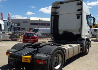 Tractor unit IVECO AS440S46TP, HiWay, Euro6, 2017, 457.705km.