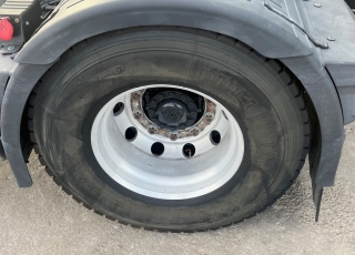 Cabeza tractora IVECO AS440S46TP, 
Hi Way EVO, techo medio
Euro6, 
Automática con intarder, 
Del año 2017, 
Con 507.466km,
Neumáticos 385/65R22.5 y 315/80R22.5,  Precio 37.500€+IVA, con tractora reacondicionada, garantia consultar.