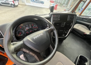 Cabeza tractora IVECO AS440S46TP, 
Hi Way EVO, techo medio
Euro6, 
Automática con intarder, 
Del año 2017, 
Con 507.466km,
Neumáticos 385/65R22.5 y 315/80R22.5,  Precio 37.500€+IVA, con tractora reacondicionada, garantia consultar.