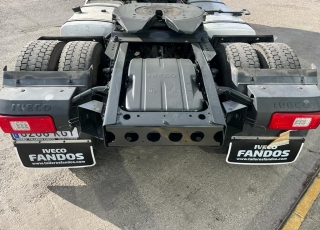 Cabeza tractora IVECO AS440S46TP, 
Hi Way EVO, 
Euro6, 
Automática con intarder, 
Del año 2018, 
Con 581.395km.
Neumáticos 365/55R22.5 y 315/70R22.5  Precio 36.500€+IVA, con tractora reacondicionada