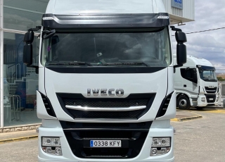 Cabeza tractora IVECO AS440S46TP, 
Hi Way EVO, 
Euro6, 
Automática con intarder, 
Del año 2017, 
Con 591.000km.
Neumáticos 315/70R22.5 y 315/70R22.5  Precio 36.900€+IVA, con tractora reacondicionada y con 6 meses de garantía de cadena cinemática.