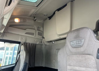 Cabeza tractora IVECO AS440S46TP, 
Hi Way EVO, 
Euro6, 
Automática con intarder, 
Del año 2017, 
Con 591.000km.
Neumáticos 315/70R22.5 y 315/70R22.5  Precio 36.900€+IVA, con tractora reacondicionada y con 6 meses de garantía de cadena cinemática.