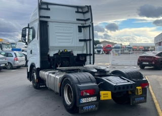 Tractor unit IVECO AS440S46TP , SWAY,