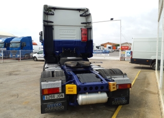 Tractor head IVECO AS440S46TP,
Hi Way, 
Euro6,
Automatic with retarder, 
year 2015,
with 571.306km.