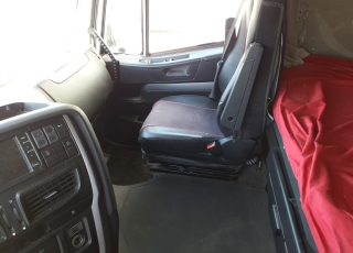 Cabeza tractora IVECO AS440S46TP, 
Hi Way, 
Euro6, 
Automática, 
Del año 2015, 
Con 540.795km.
Neumáticos 315/80R22.5
Con frío nocturno y equipo hidraulico.  Precio 29.900€+IVA, con tractora reacondicionada y con 12 meses de garantía de cadena cinemática.