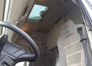 Cabeza tractora IVECO AS440S46TP, 
Hi Way,  Euro6, 
Automática con intarder, 
Del año 2016, 
Con 597.207km.
Neumáticos 315/70R22.5  Precio 33.500€+IVA, con tractora reacondicionada y con 12 meses de garantía de cadena cinemática o 750.000km lo que antes ocurra.