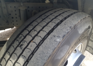Cabeza tractora IVECO AS440S46TP, 
Hi Way,  Euro6, 
Automática con intarder, 
Del año 2016, 
Con 525.372km.
Neumáticos 315/80R22.5  Precio 34.500€+IVA, con tractora reacondicionada y con 12 meses de garantía de cadena cinemática o 750.000km lo que antes ocurra.