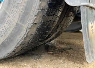Cabeza tractora IVECO AS440S48TP, 
Hi Way EVO, 
Euro6, 
Automática con intarder, 
Del año 2017, 
Con 985.584km.
Neumáticos 365/65R22.5 y 315/80R22.5
