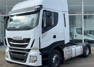 Tractor unit IVECO AS440S48TP , HiWay, Euro6, 2019, 430.082km.