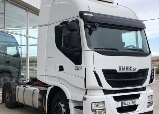 Cabeza tractora IVECO AS440S48TP, 
Hi Way,  Euro6, 
Automática con intarder, 
Del año 2016, 
Con 564.296km.
Neumáticos  315/80R22.5  Precio 33.500€+IVA, con tractora reacondicionada y con 24 meses de garantía de cadena cinemática o 750.000km lo que antes ocurra.