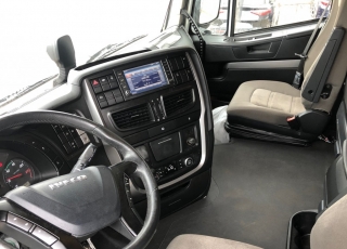 Cabeza tractora IVECO AS440S48TP, 
Hi Way,  Euro6, 
Automática con intarder, 
Del año 2016, 
Con 564.296km.
Neumáticos  315/80R22.5  Precio 33.500€+IVA, con tractora reacondicionada y con 24 meses de garantía de cadena cinemática o 750.000km lo que antes ocurra.