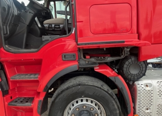 Tractor head IVECO AS440S50TP, 
Hi Way, 
Euro6,
Automatic with retarder, 
year 2016,
with 541.257km.