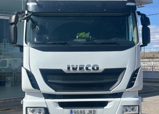 Tractor head IVECO AS440S50TP, 
Hi Way, 
Euro6,
Automatic with retarder, 
year 2015,
with 715.043km.