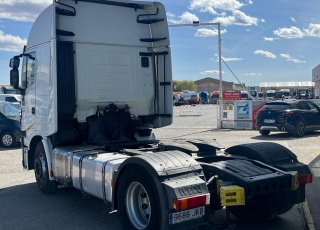 Tractor head IVECO AS440S50TP, 
Hi Way, 
Euro6,
Automatic with retarder, 
year 2015,
with 715.043km.