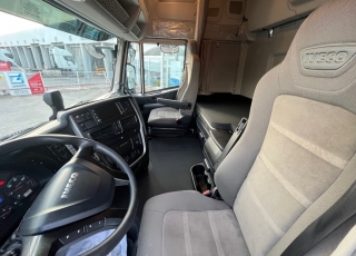 Cabeza tractora IVECO AS440S50TP, 
Hi Way, 
Automática con intarder, 
Del año 2016, 
Con 816.525km,
Neumáticos 315/80R22.5,  Precio 25.000€+IVA, con tractora reacondicionada y sin garantía.
