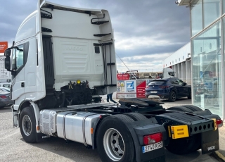 Tractor head IVECO AS440S51TP, 
Hi Way EVO, 
Euro6,
Automatic with retarder, 
year 2017,
with 690.752km.