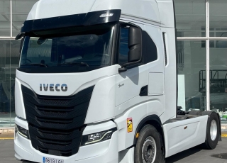 Tractor unit IVECO AS440S51TP, HiWay, Euro6, 2020, 496.437km.