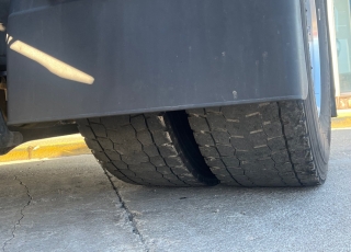 Cabeza tractora IVECO AT440S46TP, EVO
Hi Road,  Euro6, 
Automática con intarder, 
Del año 2016, 
Con 484.451Km.
Neumáticos 315/70R22.5  PRECIO 32.500