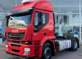 Cabeza tractora IVECO AT440S46TP, 
Hi Road,  Euro6, 
Automática con intarder, 
Del año 2016, 
Con 508.748km.
Neumáticos 315/80R22.5  Precio 34.000€+IVA, con tractora reacondicionada SIN garantía.