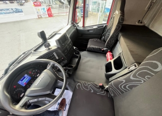 Cabeza tractora IVECO AT440S46TP, 
Hi Road,  Euro6, 
Automática con intarder, 
Del año 2016, 
Con 508.748km.
Neumáticos 315/80R22.5  Precio 34.000€+IVA, con tractora reacondicionada SIN garantía.
