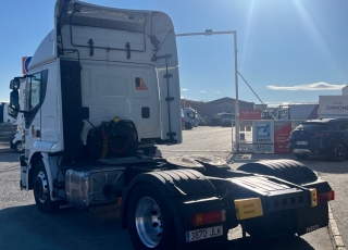 Cabeza tractora IVECO AT440S46TP, 
Hi Road,  Euro6, 
Automática con intarder, 
Del año 2016, 
Con 484.451km.
Neumáticos 315/70R22.5  Precio 36.500€+IVA, con tractora reacondicionada SIN garantía.