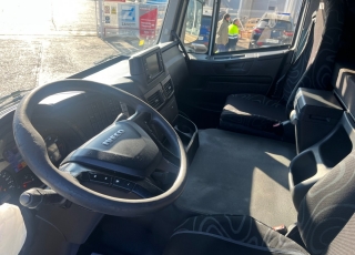 Cabeza tractora IVECO AT440S46TP, 
Hi Road,  Euro6, 
Automática con intarder, 
Del año 2016, 
Con 484.451km.
Neumáticos 315/70R22.5  Precio 36.500€+IVA, con tractora reacondicionada SIN garantía.
