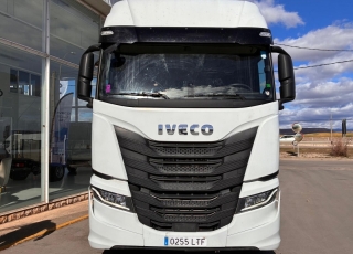 Tractor unit IVECO AS440S51TP S-WAY