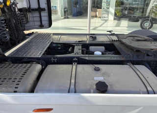Tractor unit IVECO AS440S51TP S-WAY