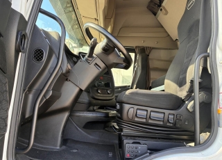Tractor unit IVECO AS440S51TP S-WAY