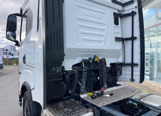 Tractor unit IVECO AS440S51TP S-WAY