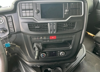 Tractor unit IVECO AS440S51TP S-WAY