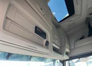 Tractor unit IVECO AS440S51TP S-WAY