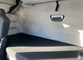 Tractor unit IVECO AS440S51TP S-WAY